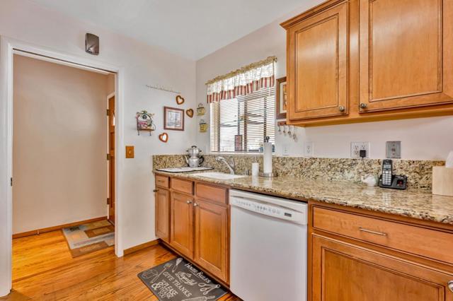 2941 Fleetwood Drive, San Bruno CA: https://media.crmls.org/mediaz/003045aa-4950-4a55-9366-7d308024cf3b.jpg