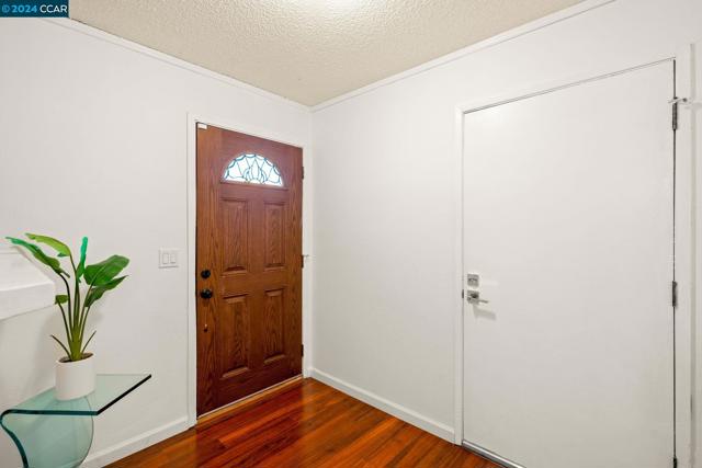 Image 3 of 40 For 11 Greyfell Pl