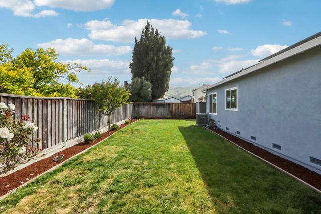 3039 Vesuvius Lane, San Jose CA: https://media.crmls.org/mediaz/0031243a-2c15-4938-b5e8-694faa4aad91.jpg