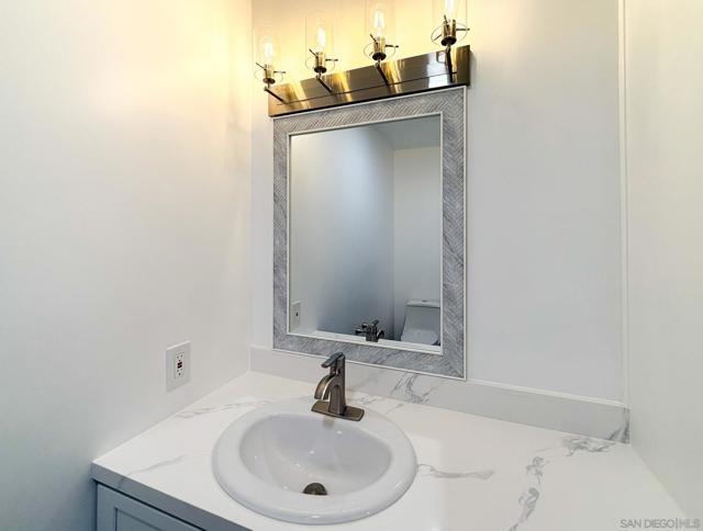 7000 Saranac Street, La Mesa CA: https://media.crmls.org/mediaz/00314e73-5e6c-4771-b17e-ca3c3666eecf.jpg