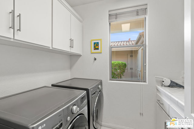 36750 Nancy Lane, Rancho Mirage CA: https://media.crmls.org/mediaz/003279a0-bd9a-4b0d-b54b-a4bbfb7dc5a8.jpg