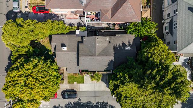 305 Catalpa Street, San Mateo CA: https://media.crmls.org/mediaz/003329db-3728-4d52-b709-64e3ac8b0b66.jpg