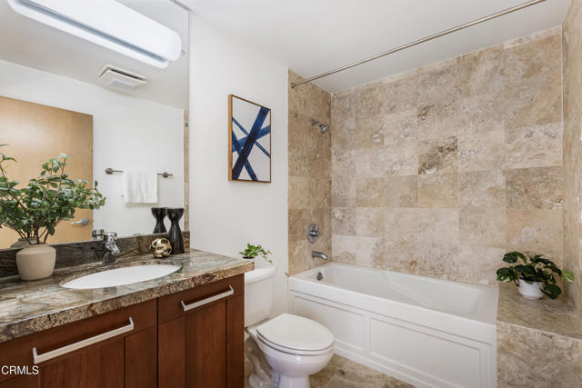 Detail Gallery Image 20 of 24 For 35 N Raymond Ave #412,  Pasadena,  CA 91103 - 2 Beds | 2/1 Baths