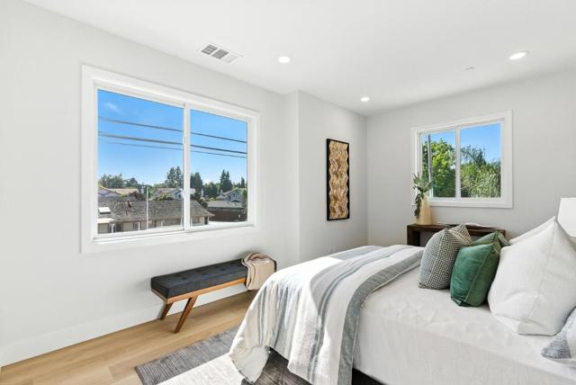 523 Union Avenue, Campbell CA: https://media.crmls.org/mediaz/0033f7b1-e6d0-44c8-99ab-0c2aec7b0f8a.jpg