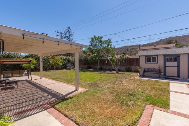 1214 Mariposa Drive, Santa Paula CA: https://media.crmls.org/mediaz/00354245-8b19-44f2-8e8e-5a6efa8043b8.jpg