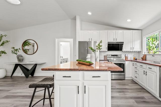 45490 Concho Court, Fremont CA: https://media.crmls.org/mediaz/0036aa6c-ef02-43b7-a6af-f8c0f8e8918c.jpg