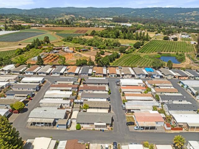 789 Green Valley Road, Watsonville CA: https://media.crmls.org/mediaz/0037a4a0-8376-47ec-9ae2-e3e2d82eda02.jpg