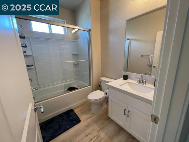 5541 Promontory Way, Antioch CA: https://media.crmls.org/mediaz/0037d864-3cb5-4a66-a9a8-19fb5d9f4175.jpg