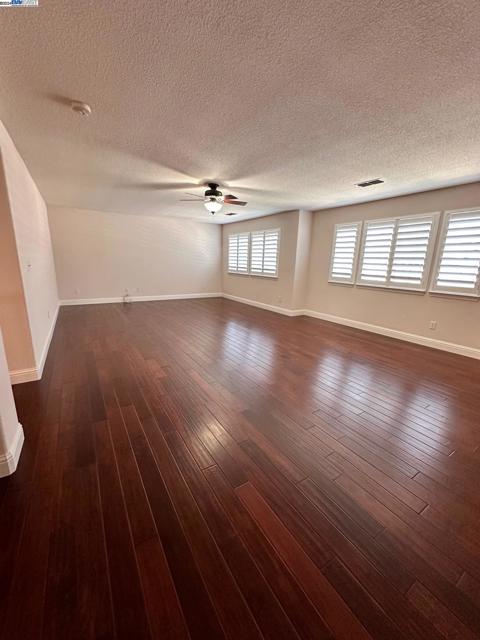Image 11 of 28 For 6337 Brook Hollow Cir