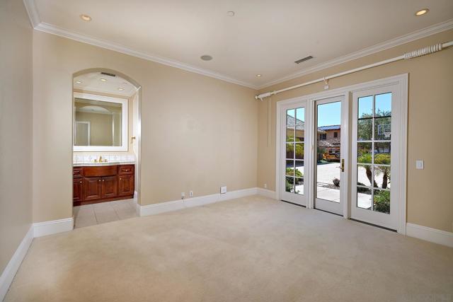 14460 Cheyenne Trl, Poway CA: https://media.crmls.org/mediaz/0039b8dd-1a4a-4461-bd64-ab135db173f1.jpg