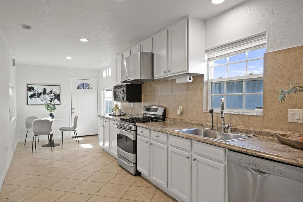 MLS #250043709SD image #18