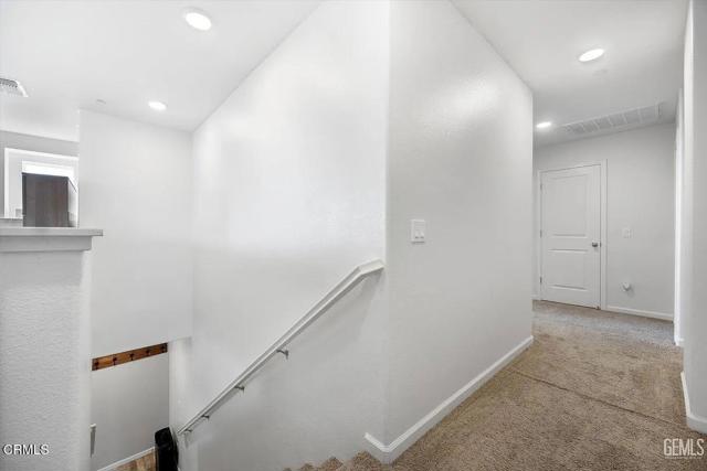 6200 Whaleback Avenue, Bakersfield CA: https://media.crmls.org/mediaz/003bc87f-9f1e-49cf-97e9-83b2ad5d79b5.jpg