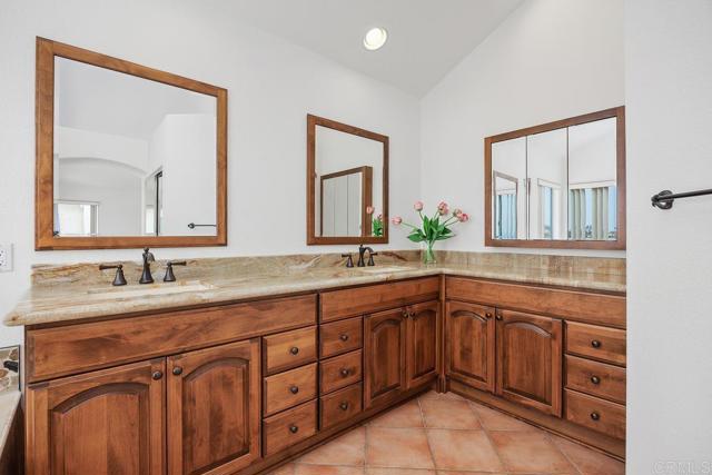 9378 Chabola Road, San Diego CA: https://media.crmls.org/mediaz/003c0869-cad5-42ab-a65b-9b41fa36d90c.jpg