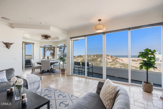 1501 Mandalay Beach Road, Oxnard CA: https://media.crmls.org/mediaz/003c0c3e-30f3-46b3-b59e-2859dcb9aae2.jpg