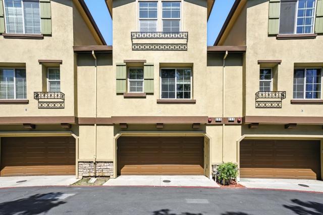 255 Honeylocust Terrace, Sunnyvale CA: https://media.crmls.org/mediaz/003c0f69-84cd-4c9e-8e76-89e0c6b3495d.jpg