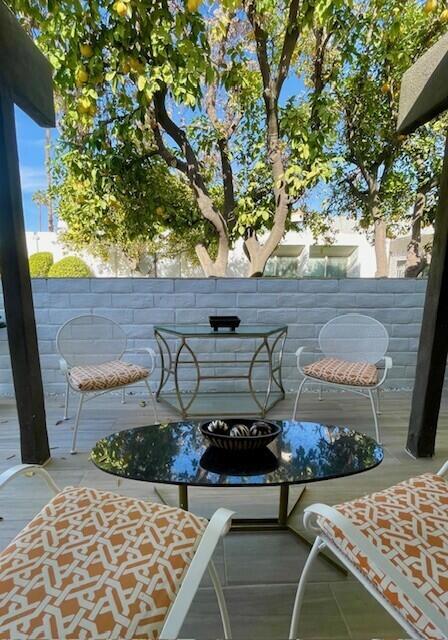 1730 Capri Circle, Palm Springs CA: https://media.crmls.org/mediaz/003c3194-002c-449b-9f53-7b1e2e2b3371.jpg