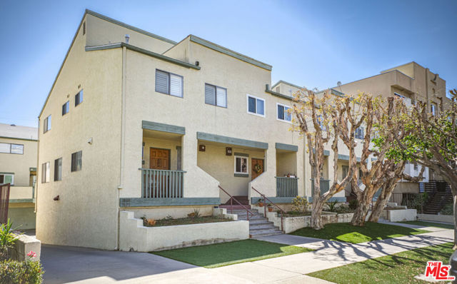 1818 Butler Avenue, Los Angeles CA: https://media.crmls.org/mediaz/003cdc1f-b44d-4aa2-bdaf-0f05ecbc15ee.jpg