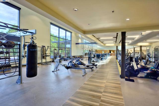 880 Terra California Dr, Walnut Creek CA: https://media.crmls.org/mediaz/003dc0ee-d08d-4146-b981-cab49086628d.jpg