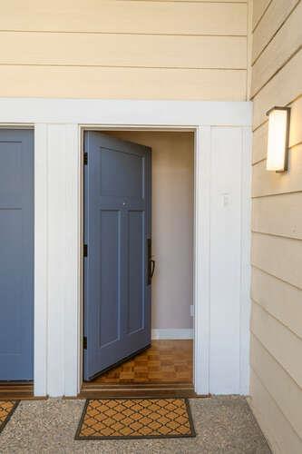 2044 Fairmont Drive, San Mateo CA: https://media.crmls.org/mediaz/003e26d3-c90c-41d7-b2c8-a11dc915879c.jpg