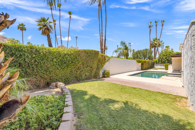 46428 War Bonnet Circle, Indian Wells CA: https://media.crmls.org/mediaz/003e9eae-57f4-4e6f-977c-16d770091087.jpg