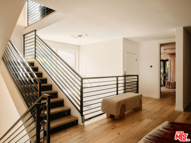 Drew Fenton | 2442 Banyan Drive Los Angeles CA | MLS: 7466379
