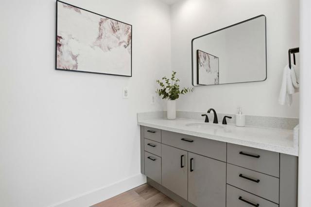 3895 Fair Oaks Boulevard, Sacramento CA: https://media.crmls.org/mediaz/003fd666-3821-4706-a9ad-ff8ca8bd1790.jpg