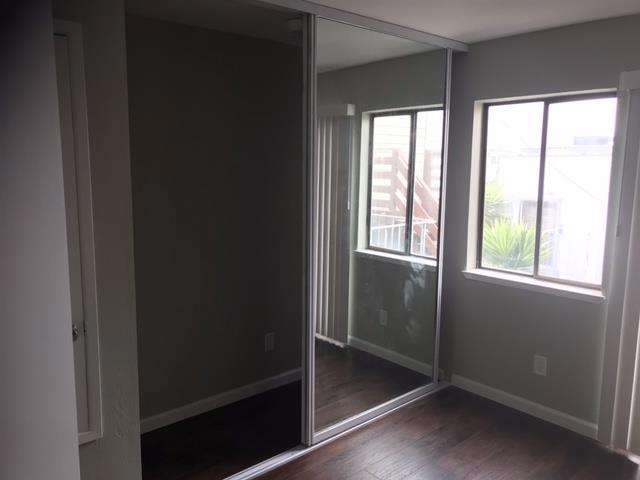 28 Houston Street, San Francisco CA: https://media.crmls.org/mediaz/00403460-0463-4c43-a00e-98cda6dc1168.jpg