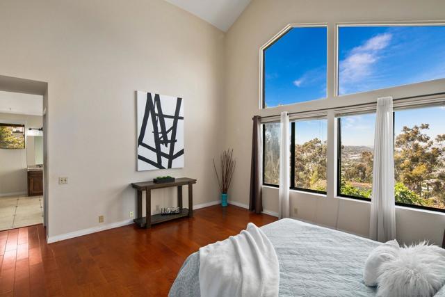 1586 Kimberly Woods Dr, El Cajon CA: https://media.crmls.org/mediaz/0040cd2f-a169-4ed0-8841-901e4fa262f6.jpg