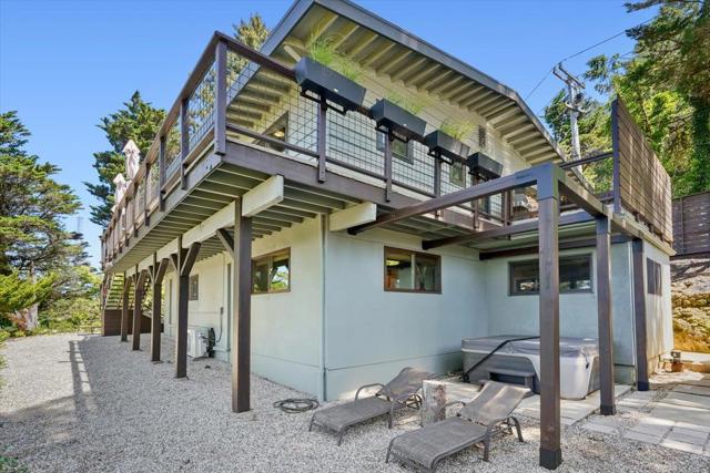 12960 Skyline Boulevard, Woodside CA: https://media.crmls.org/mediaz/0040d715-8b11-42b4-8c60-fa3aad708e87.jpg