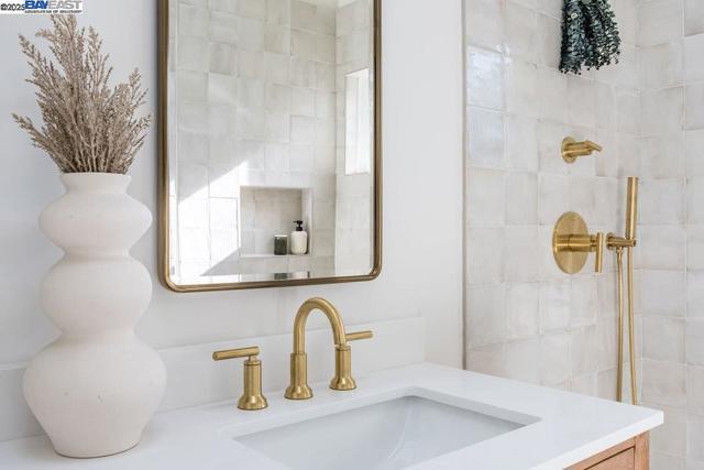 620 Manzanita Ave, Boulder Creek CA: https://media.crmls.org/mediaz/00412dde-003b-4446-bc22-dec320343cfe.jpg