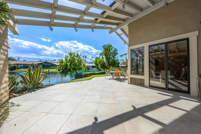 109 Deer Spring Way, Palm Desert, CA 92211