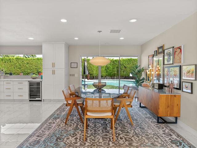 460 N Orchid Tree Lane, Palm Springs CA: https://media.crmls.org/mediaz/0041f28d-ddd1-4196-8d30-ac0db46cd99f.jpg