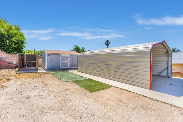 13716 Herrick Avenue, Sylmar CA: https://media.crmls.org/mediaz/00435187-e132-4bc2-9faf-10a2085a06ff.jpg