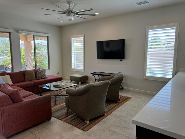 38 Chianti, Rancho Mirage CA: https://media.crmls.org/mediaz/00435b73-a944-4cab-afaf-85d62e149440.jpg