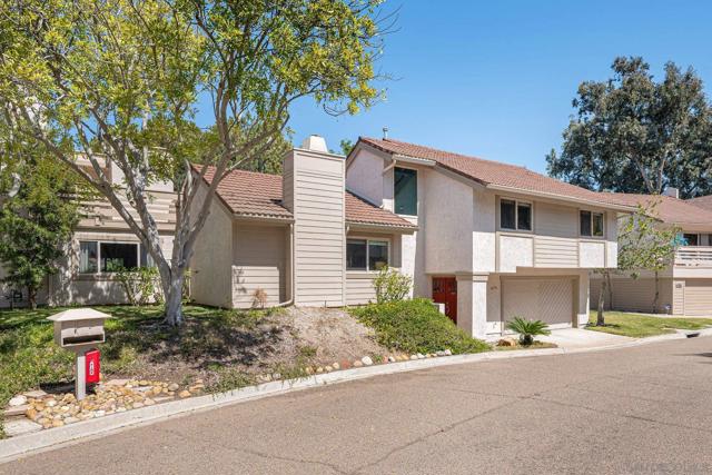 4430 Caminito Ocio, San Diego CA: https://media.crmls.org/mediaz/00452d4e-6cb6-4c85-bbd4-95cb7c2f641c.jpg
