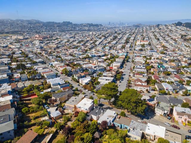 260 Curtis Street, San Francisco CA: https://media.crmls.org/mediaz/0045a8aa-3146-4fbb-aff2-c45cff8ddc74.jpg