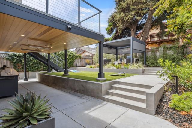 237 21st Avenue, Santa Cruz CA: https://media.crmls.org/mediaz/0045db25-dbed-44ce-b3b7-47e6db6a5908.jpg