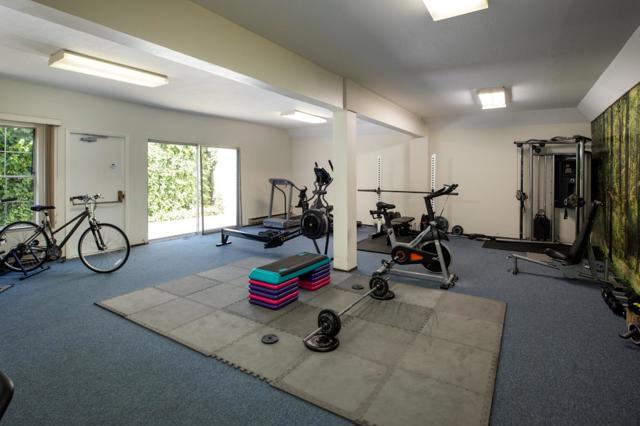 445 Oak Grove Avenue, Menlo Park CA: https://media.crmls.org/mediaz/0046c6bc-b8d6-4b44-9091-4af3cc2584d9.jpg