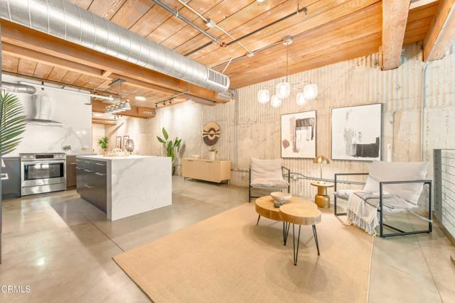 Detail Gallery Image 13 of 53 For 530 S Hewitt St #144,  Los Angeles,  CA 90013 - 2 Beds | 1/1 Baths