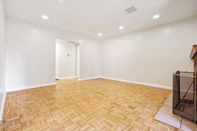 476 E Calaveras Street, Altadena CA: https://media.crmls.org/mediaz/0047947d-a0ab-4dc4-90c1-6aa17ed510ff.jpg