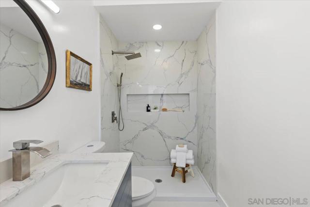 Image 12 of 18 For 1727 La Corta St