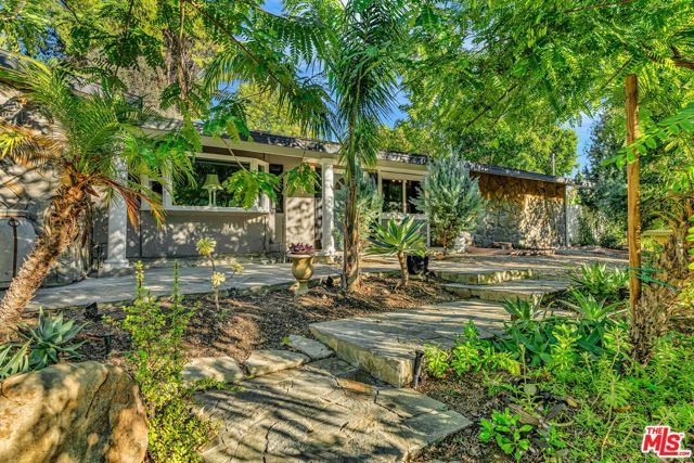 7170 Deveron Ridge Road, West Hills CA: https://media.crmls.org/mediaz/0048c2e4-a5a1-456b-83a7-ae577626776b.jpg