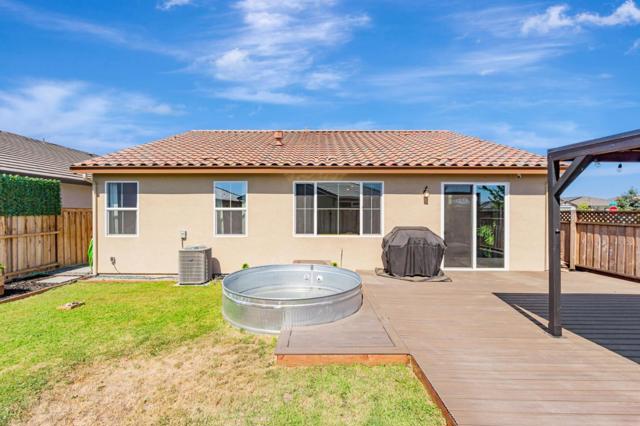 414 Ledro Way, Oakley CA: https://media.crmls.org/mediaz/00499d96-b1e0-435a-ae57-3cb49cc81621.jpg
