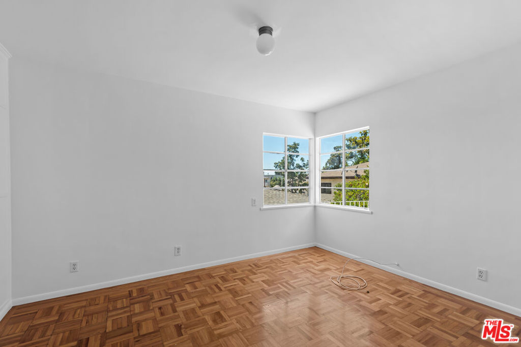 MLS #25587447 image #16