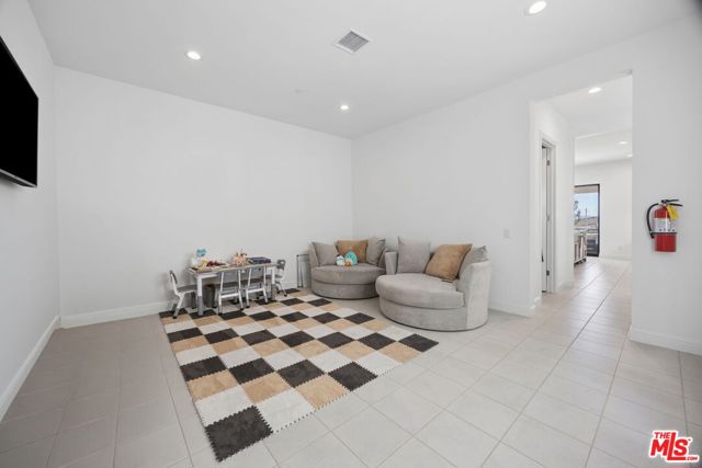 Image 26 of 35 For 11800 Tudor Court