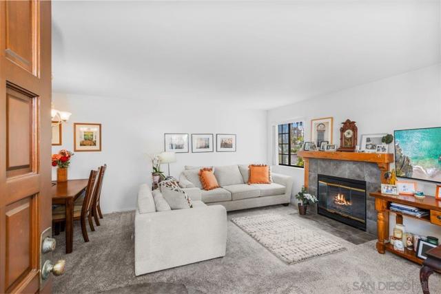 4145 Porte De Merano, San Diego CA: https://media.crmls.org/mediaz/004a235d-a7cd-47ce-b1c2-9b61d2b3052c.jpg