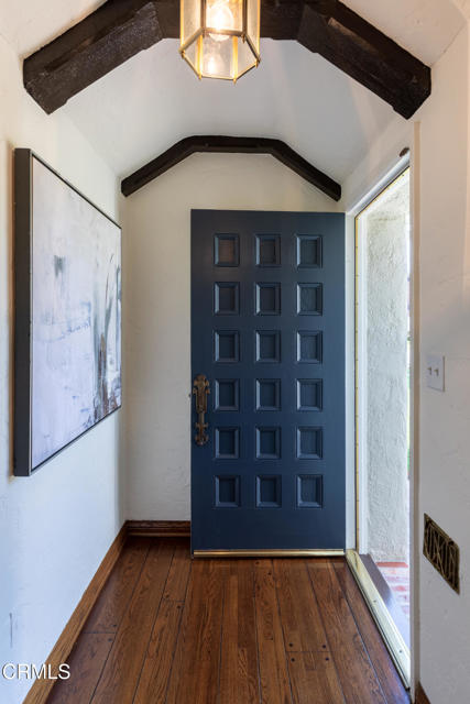 2440 Coniston Place, San Marino CA: https://media.crmls.org/mediaz/004a813a-e3ce-4043-87c5-31011f29cfae.jpg