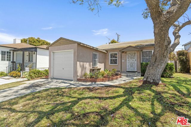 4030 Boise Avenue, Los Angeles CA: https://media.crmls.org/mediaz/004c2314-49de-4b90-8aa3-e5a05d4cc1e9.jpg
