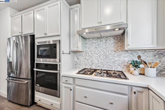 3933 Eminence St, Dublin CA: https://media.crmls.org/mediaz/004c7043-f3ae-435d-bf5a-155b05950a81.jpg