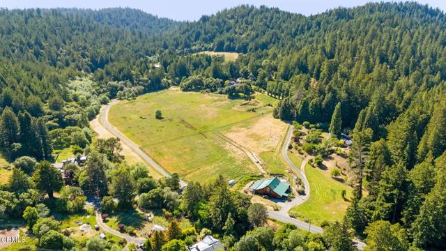 7950 Flynn Creek Road, Comptche CA: https://media.crmls.org/mediaz/004c71cd-0dc1-43d3-9366-42a505743c75.jpg